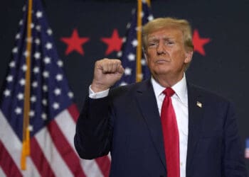 ترمپ: مطلع بودم که اسرائیل رهبران ایران را هدف می‌گیرد