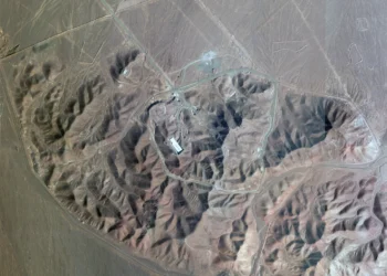 منابع به اسوشیتدپرس: برنامه‌ی هسته‌ای ایران تنها «چند ماه» عقب افتاده است