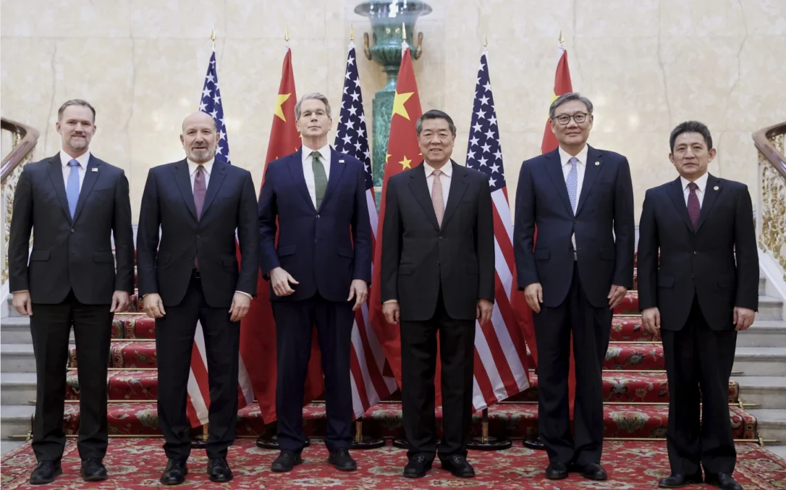 امریکا و چین بر چارچوبی برای حل اختلافات بازرگانی توافق کردند