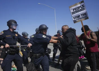 اعتراضات علیه سیاست‌های مهاجرتی ترمپ ادامه دارند