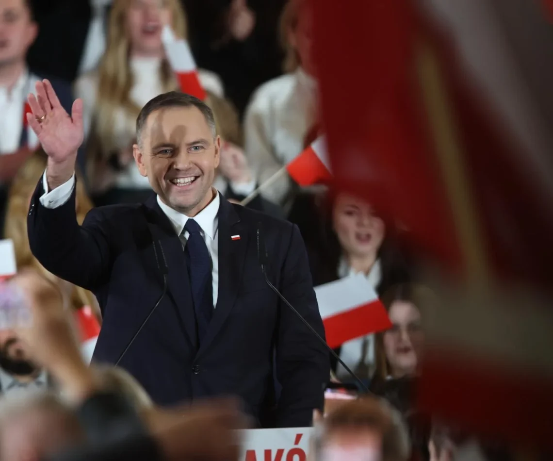 کارول ناوروتسکی در انتخابات ریاستجمهوری پولند پیروز شد