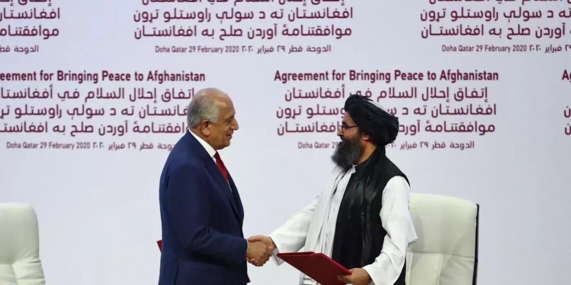 خلیل‌زاد: طالبان را من نیاوردم، ناتوانی و فساد دولت اشرف غنی آورد