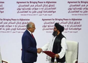 خلیل‌زاد: طالبان را من نیاوردم، ناتوانی و فساد دولت اشرف غنی آورد