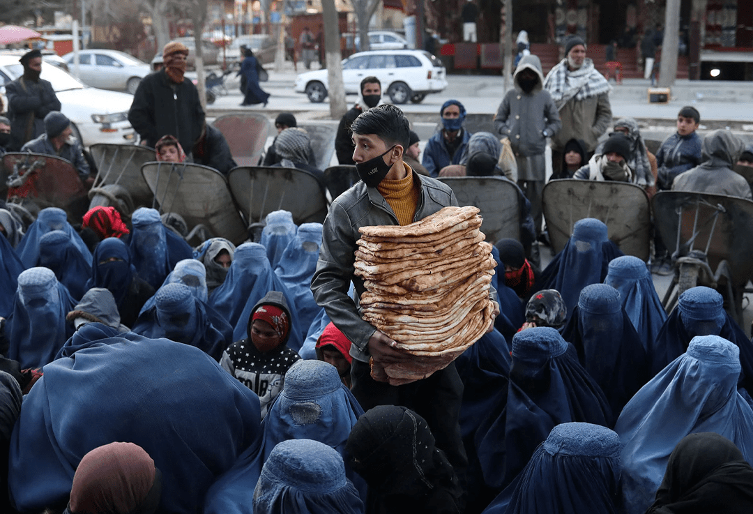«دعا کنید تا ما حکومت کنیم»؛ هبتالله میگوید حاکمیت طالبان به دعای فقرا ایستاده است