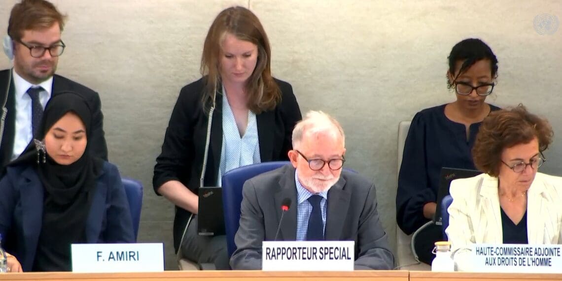 بنت: منظور طالبان از «حفاظت» وادار کردن زنان به «اطاعتپذیری» است