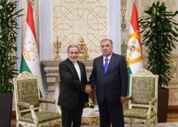 رییس‌جمهوری تاجیکستان و عراقچی در مورد افغانستان گفت‌وگو کردند