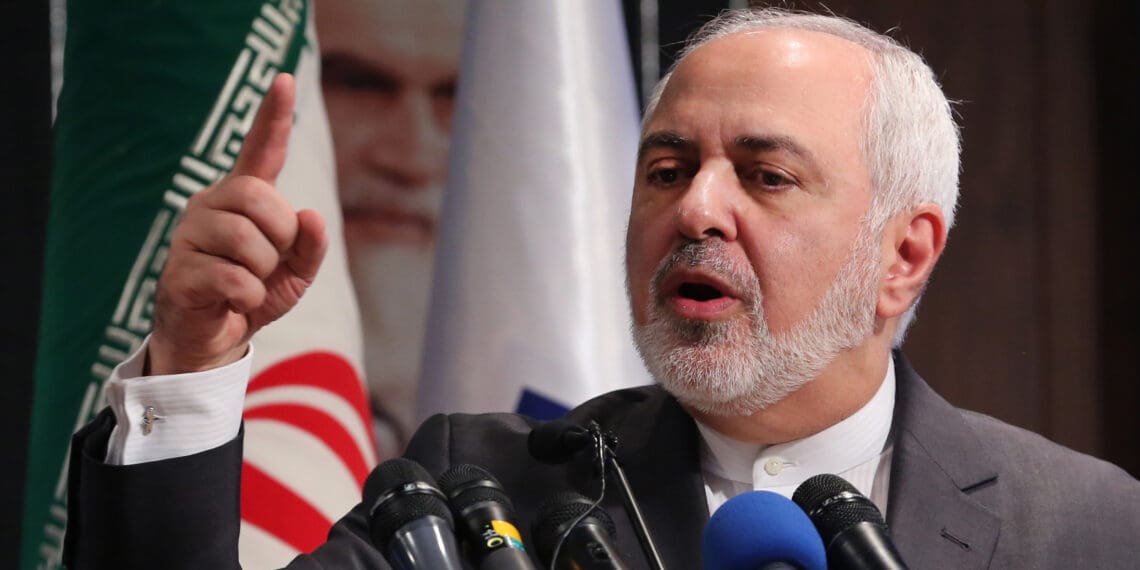 جواد ظریف پایان غیبت خامنهای را «شجاعانه» خواند