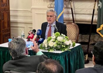 وزیر خارجه‌ی پاکستان به کابل سفر می‌کند