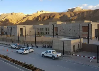 منابع به دیار: طالبان در شفاخانه‌ی تحت حمایت آقاخان در بامیان از مراجعان پول می‌گیرد