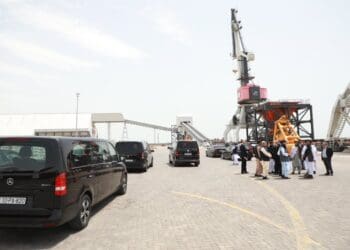 تمرکز بر صادرات به اروپا از راه آذربایجان؛ عبدالغنی برادر از بندر راهبردی باکو بازدید کرد