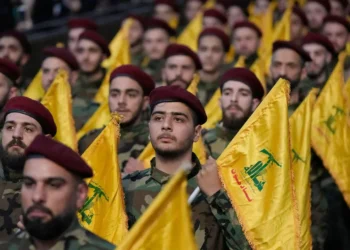 فرستاده‌ی امریکا برای بحث درباره‌ی خلع‌ سلاح حزب‌الله به لبنان سفر کرد