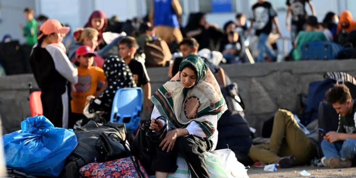 طالبان: روز گذشته بیش از ۳۱ هزار مهاجر از ایران وارد کشور شده اند