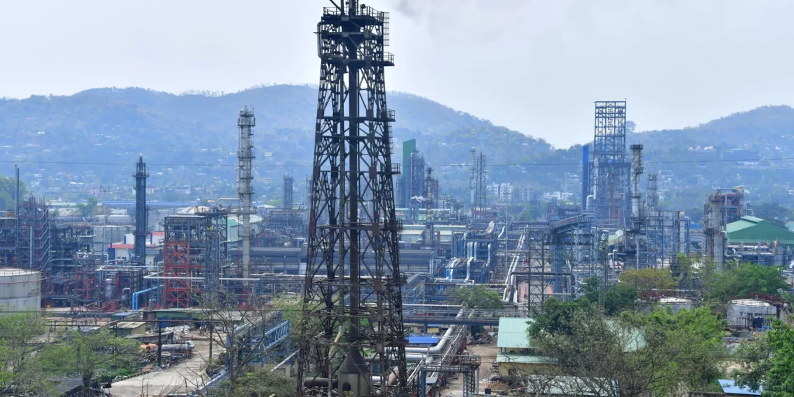 هند علی‌رغم تهدید ترمپ به خرید نفت از روسیه ادامه می‌دهد