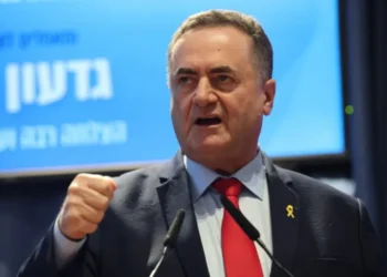 وزیر دفاع اسرائیل حوثی‌های یمن را به حملات شدیدتر تهدید کرد