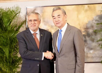 وزیران خارجه‌ی پاکستان و چین در اسلام‌آباد دیدار می‌کنند