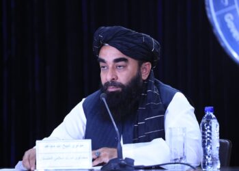 ذبیح‌الله مجاهد: در گذشته گمان می‌رفت علوم دینی اصلاً اهمیتی ندارند