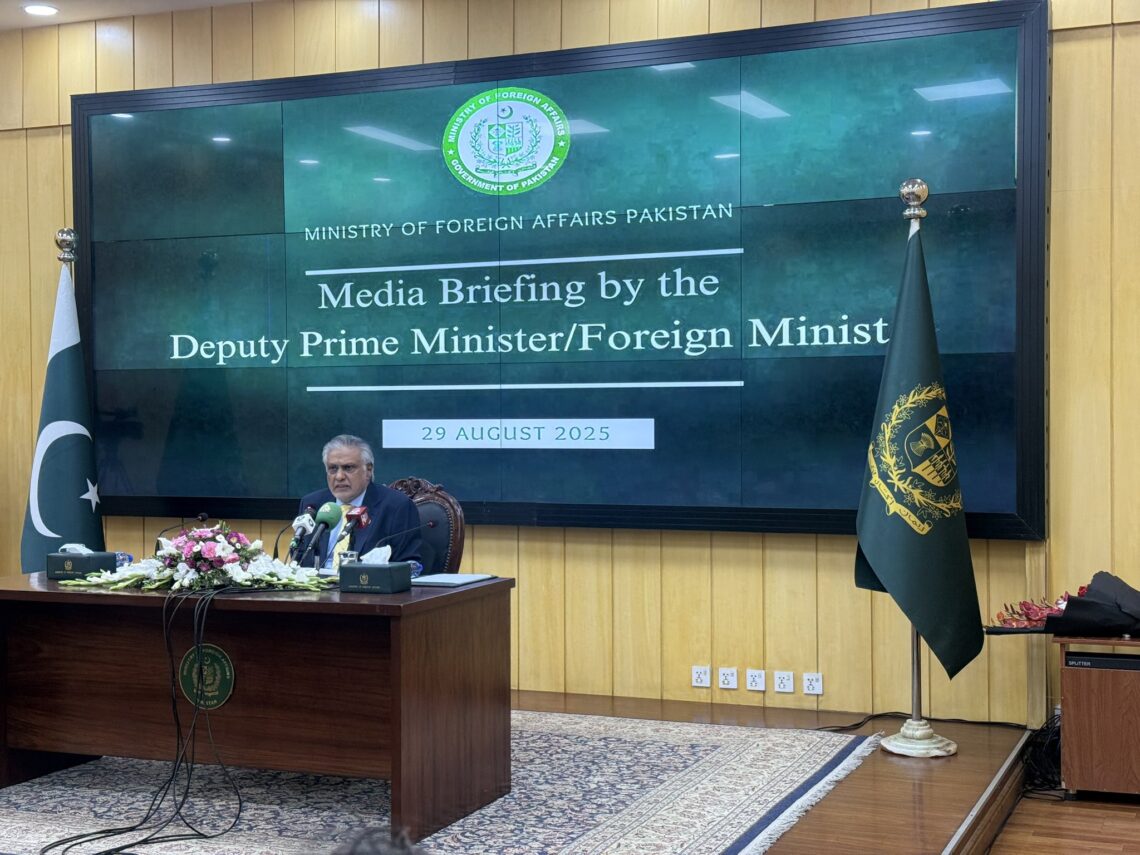 وزیر خارجهی پاکستان: طالبان گفته مقامهای حامی تیتیپی را برکنار کرده است