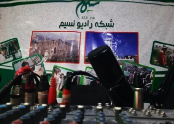 «با بهبود شرایط دوباره بر می‌گردیم»؛ رادیو نسیم پس از ۱۳ سال نشراتش را متوقف کرد