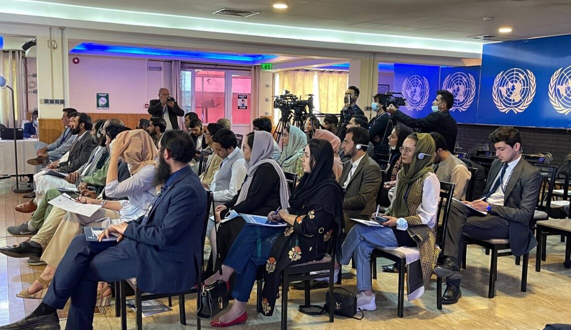 مرکز خبرنگاران افغانستان: در یک سال ۱۹۰ مورد نقض آزادی رسانهها و خبرنگاران ثبت شده است