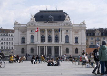 چهار عضو طالبان برای تسهیل روند اخراج مهاجران افغانستان به سویس رفته‌ اند