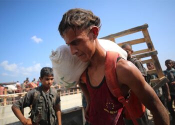 شبکه‌ی الجزیره: در ۲۴ ساعت یازده تن در اثر گرسنگی و سوءتغذیه در غزه جان باختند