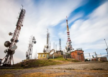 کمیته‌ی حفاظت از روزنامه‌نگاران: طالبان انترنت فایبر نوری را در افغانستان دوباره وصل کند