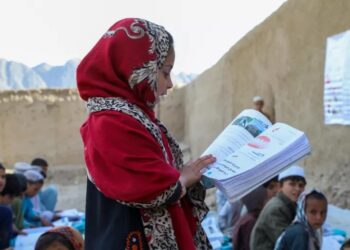 یونیسف: بی‌عدالتی زمانه این است که دختران جهان به مکتب بروند اما از افغانستان نه