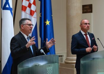 وزیر خارجه‌ی اسرائیل: تل‌آویو پیشنهاد ترمپ برای آتش‌بس در غزه را پذیرفته است