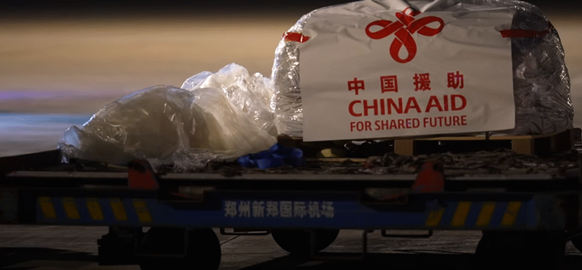 یکهفته پس از زمینلرزه؛ نخستین محمولهی کمکهای بشردوستانهی چین به افغانستان رسید