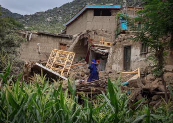 سازمان جهانی صحت: محدودیت‌ها بر امدادگران زن را لغو کنید