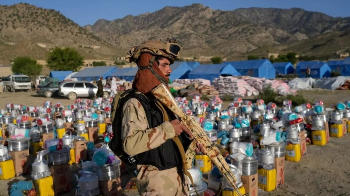 زلزلهی افغانستان؛ جهان میکوشد کمکها به مردم برسند، نه به طالبان