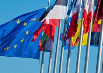 زمین‌لرزه‌ی افغانستان؛ اتحادیه‌ی اروپا یک‌ میلیون یورو کمک کرد