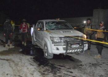 در حمله‌ی انتحاری در بلوچستان ۵۳ تن کشته و زخمی شدند