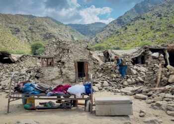 در ساعات گذشته، سه پس‌لرزه‌ی نسبتاً قوی شرق افغانستان را لرزاند