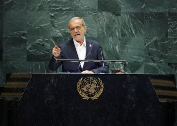 رئیس‌جمهور ایران: تأسیسات هسته‌ای کشور با قدرت بیشتر بازسازی می‌شود