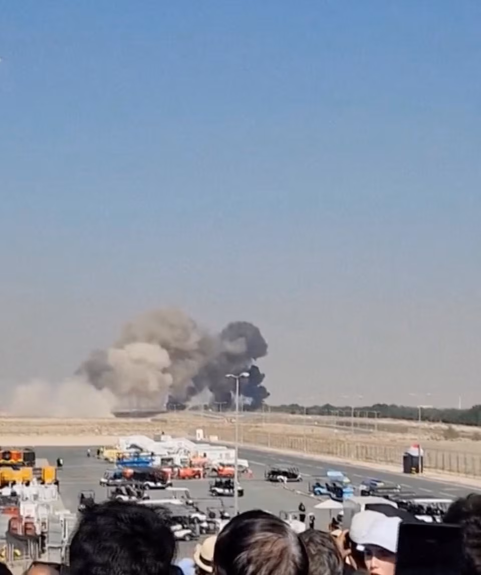 سقوط جت جنگی هند در نمایشگاه هوایی دبی؛ خلبان جان باخت