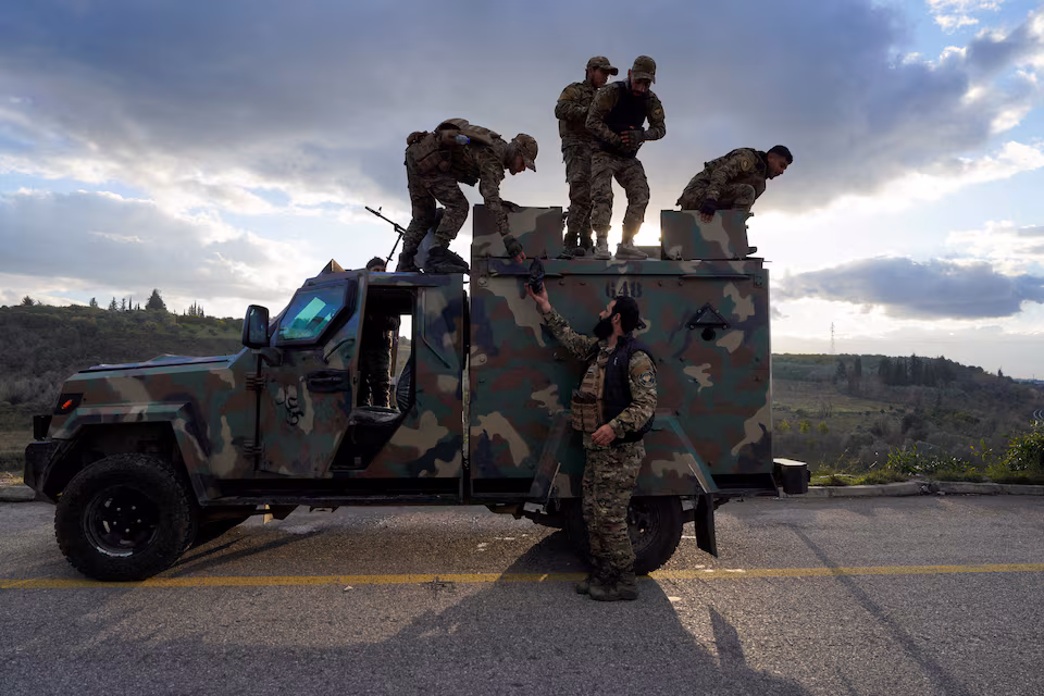 آمادگی ارتش سوریه برای حمله به مناطق کُردنشین پس از عقب‌نشینی SDF از شرق حلب