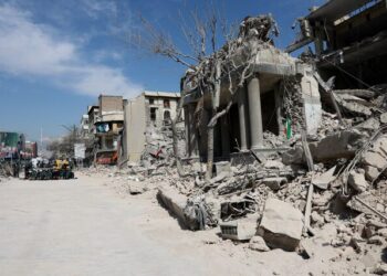 گزارش نیویورک تایمز: سیگنال آمادگی برخی مقامهای اطلاعاتی ایران برای گفتوگو با سیا جهت پایان جنگ