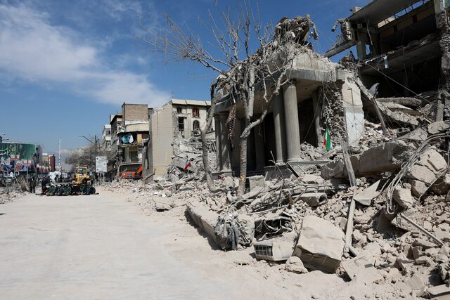 گزارش نیویورک تایمز: سیگنال آمادگی برخی مقامهای اطلاعاتی ایران برای گفتوگو با سیا جهت پایان جنگ